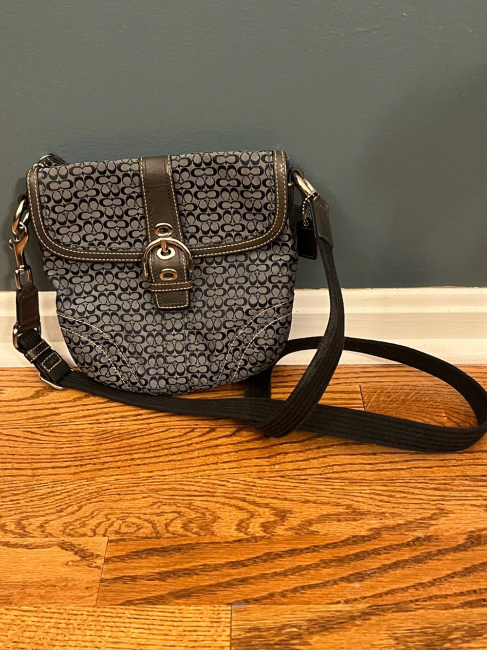 Y2K Coach Soho Mini Signature Bag 44718 Classic Coach Design Navy and Gray